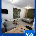 Nxn Airportstay Apartamento *