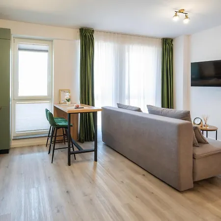 Nxn Airportstay Apartament *
